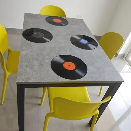 Sorriso Flat N.9 - Entire Unit Apartman San Pawl il-Baħar Kültér fotó