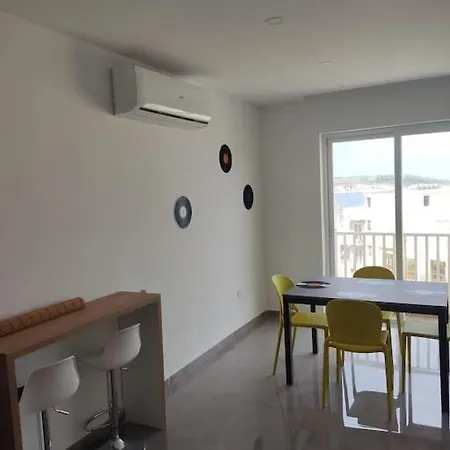 Sorriso Flat N.9 - Entire Unit Apartman San Pawl il-Baħar Kültér fotó